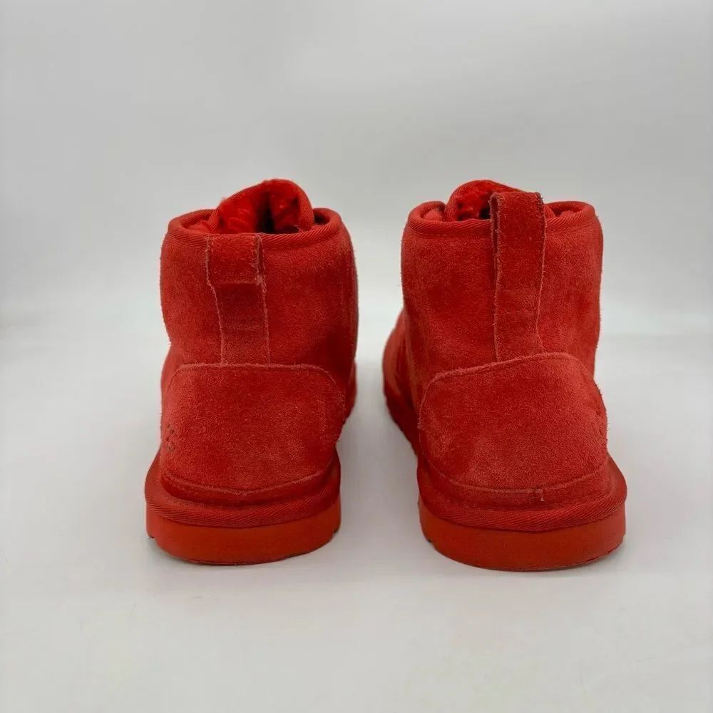 UGG Neumel Boot - Picture 4 of 9
